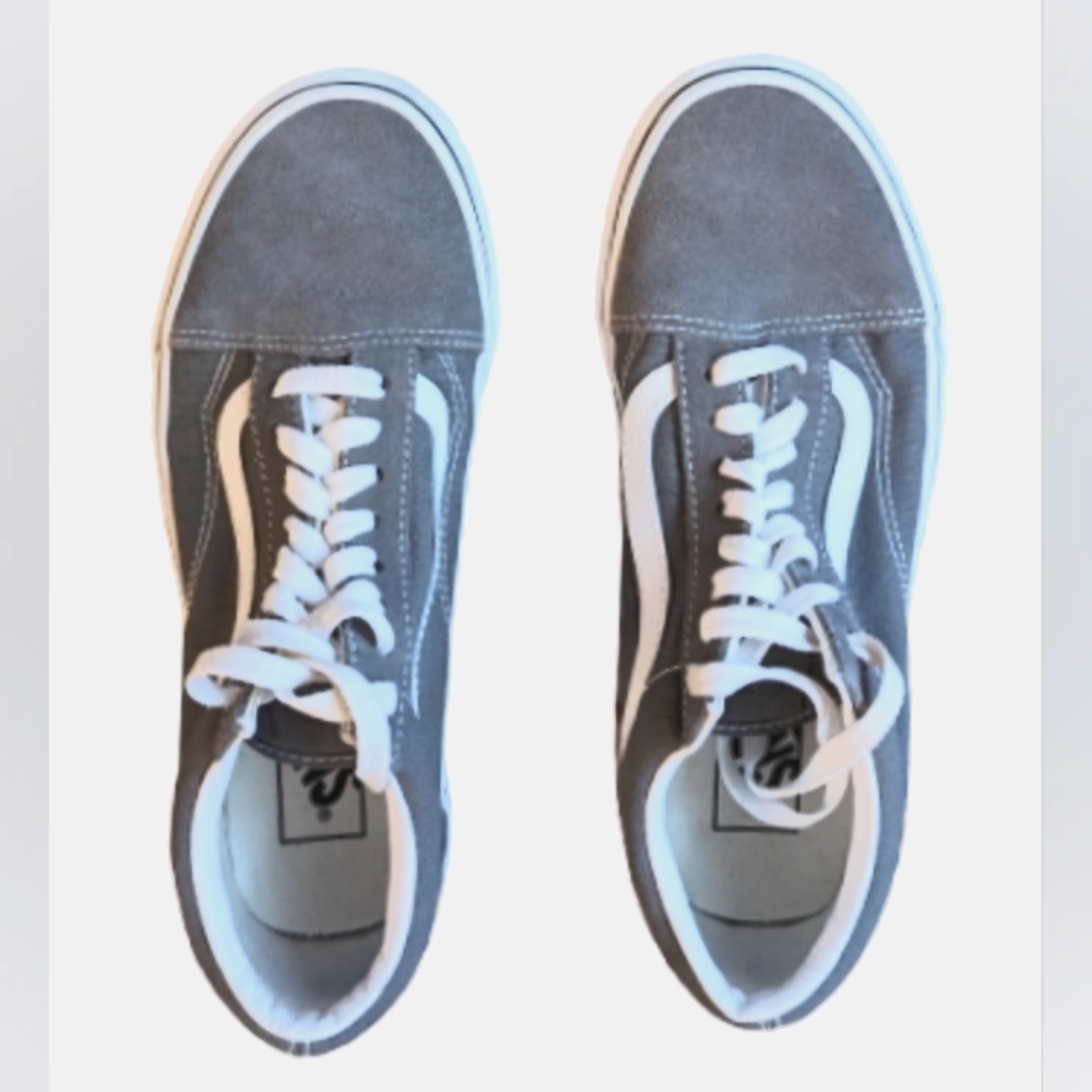 EUC Vans Off the Wall Old Skool pewter/white suede/canvas lace up low top casual